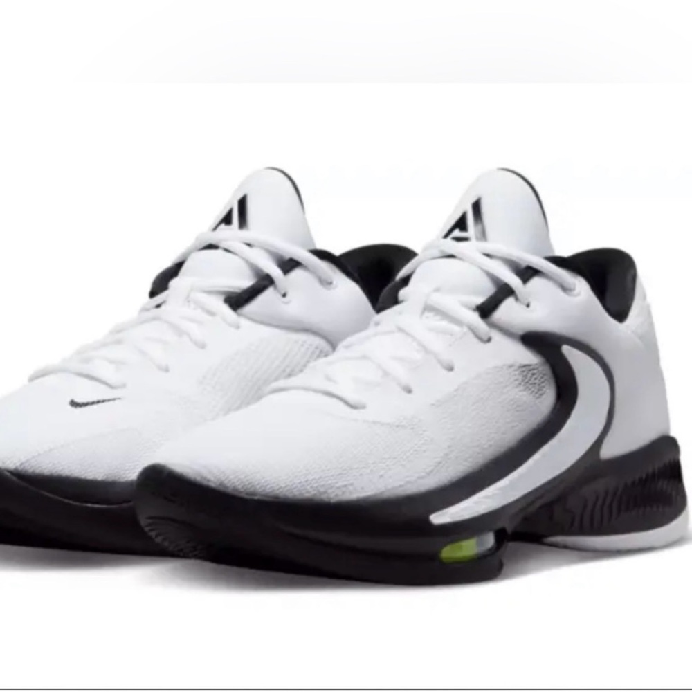 Nike Zoom Freak 4 TB lWhite Black Men's basketball shoes size 6.5 Womens 8